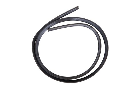 Těsnění vnější levé horní 5dv. hatchback 13188998