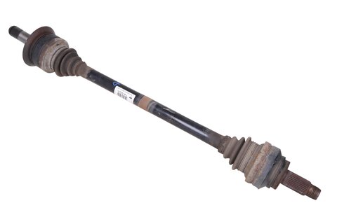 Poloosa zadní pravá 33207581022