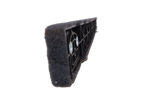 Boční část podlahy kufru- pravá 7P6863528B