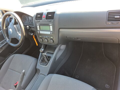 Volkswagen Jetta 1.6 75kW