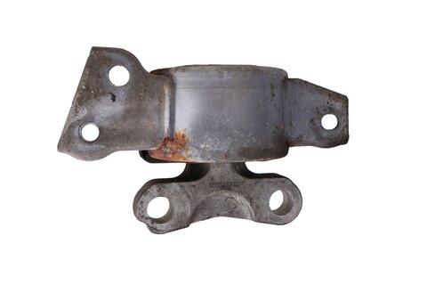 Silentblok motoru pravý (LM) 13130739