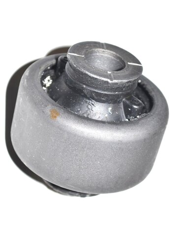 Přední silentblok řídícího mechanismu