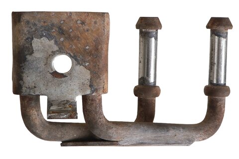 Držák výfuku - přední, pravý BK21-5K291-BB