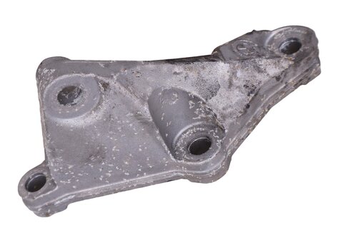 Držák vysokotlakého palivového čerpadla 13517810698