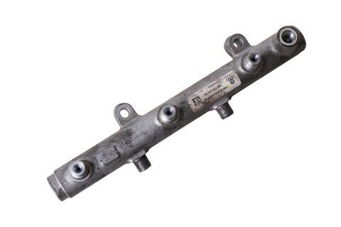 Rozdělovač paliva pravý 059130090BJ