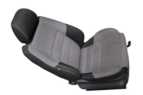 Sedadlo spolujezdce mechanické sportovní šedé 5J0881405AFYAW