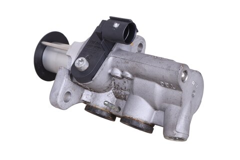 Hlavní brzdový válec 7P0611019