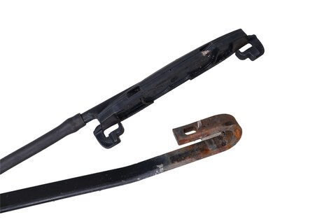 Rameno předního stěrače