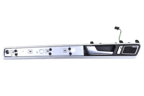 Klika vnitřní zadní levá s reproduktorem Dynaudio 7P6867469SOUM