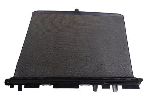 Sluneční roletka zadních dveří levá 7P6861317C82V