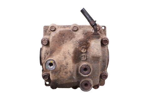 Zadní diferenciál (4x4) 383002A000