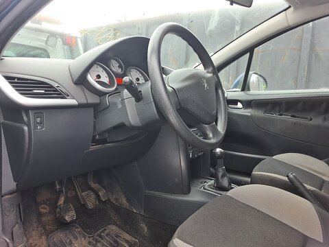Peugeot 207 1.4 16V 70kW