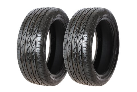 Sada 2 pneumatik LETNÍ 215/45 Z Pirelli P Zero Nero R17 91Y  (5,5 mm) rok 2019
