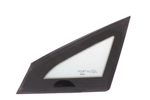 Boční okno přední levé L trojúhelník dveří