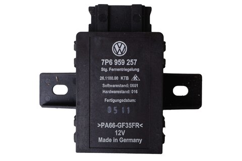 Řídící jednotka pro odblokování opěrky zadních sedadel 7P6959257