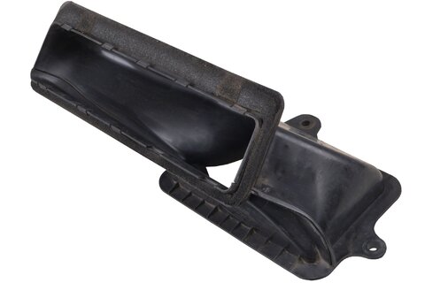 Vedení vzduchu do kabiny BK21-18713-BC