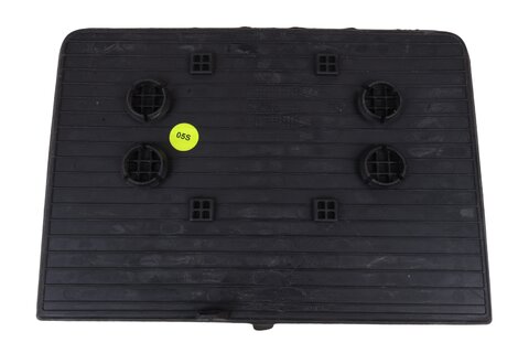 Gumová podložka pro odkládací přihrádku přední 7P6862145A