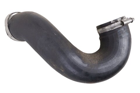 Hadice tlaková intercooleru (škrtící klapka>vzduchová trubka) 7P0145972A