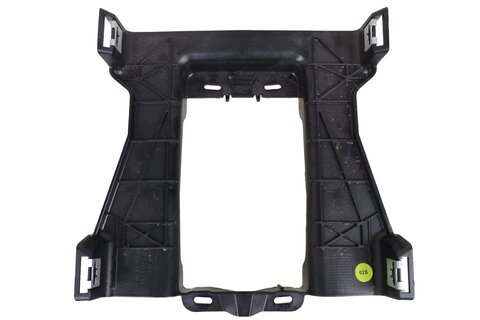 Držák konzole středového panelu 7P6863233A