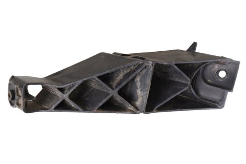 Držák zadního nárazníku pravý 7P6807046