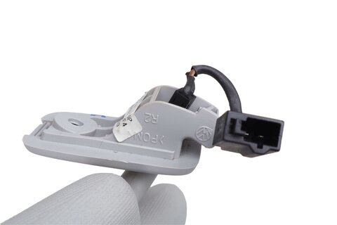 Sluneční clona levá (stínítko) s osvětlením 1K0857551N2F4