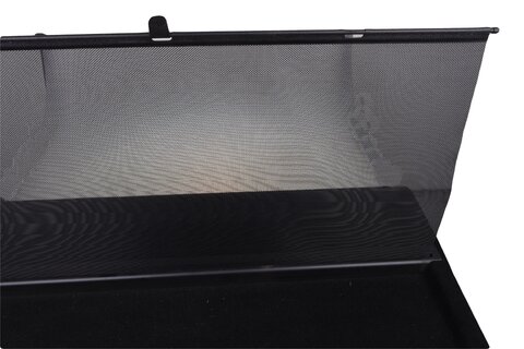 Plato kufru liftback se sítí 5E5867769F