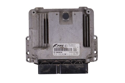 Řídící jednotka motoru 5801593656