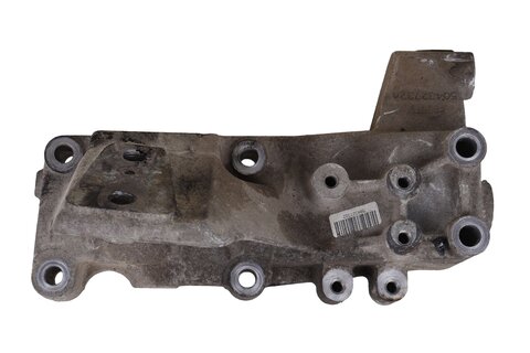 Držák motoru pravý 504327322