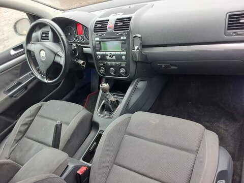 Volkswagen Golf V 2.0TDI 16V 103kW