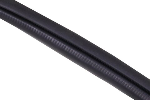 Těsnění předních dveří (pravé, vnitřní, hatchback, combi) 82120A2000