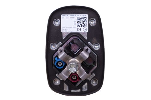 Kombinovaná střešní anténa lakovací 5Q0035507Q