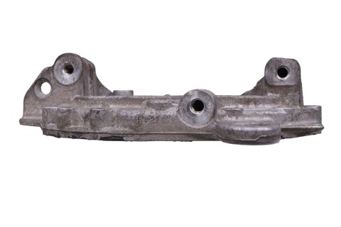 Kryt rozvodu motoru 135022910R