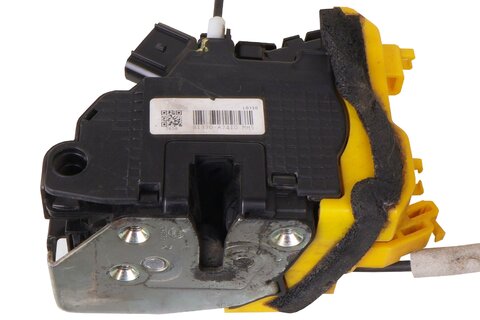 Zámek předních dveří (pravý) 81320A2410