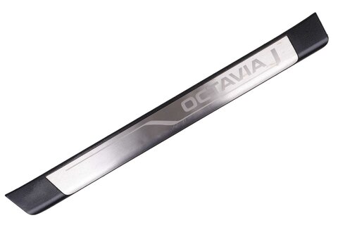 Lišta prahová přední pravá 5E0071303A