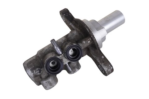 Hlavní brzdový válec 4601X1