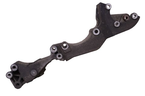 Držák alternátoru 045903141F