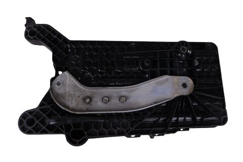 Držák baterie 5QF915331A