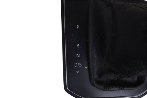 Hlavice řadicí páky pro automatickou převodovku černá/saténově černá 5TB713203CHQE