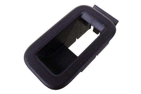 Krytka spínače pro elektrické sklápění tažného zařízení 5TA867522