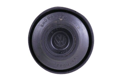 Ucpávka karoserie 30mm 6N0947565