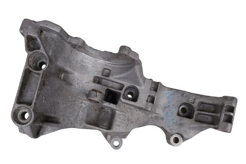 Držák alternátoru 03G903139D