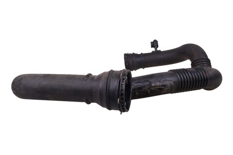 Vzduchové potrubí (intercooler - škrtící klapka) 144602744R