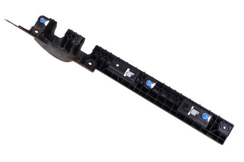 Držák obložení prahu přední pravý 764587493R