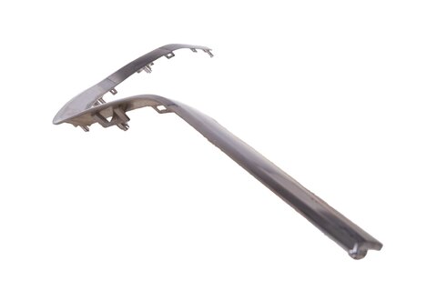 Lišta mřížky předního nárazníku chrom 623855072R