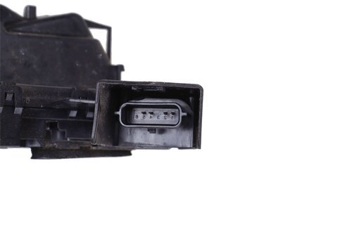 Zámek dveří zadní pravý - 825023014R