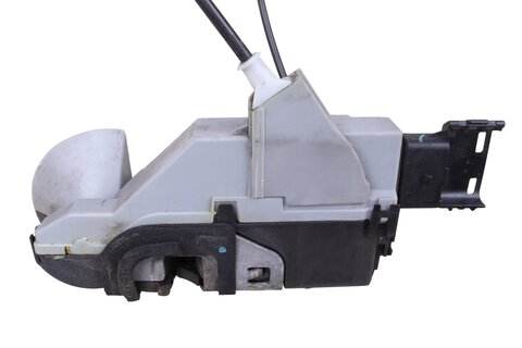 Zámek dveří přední levý 9135CX