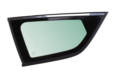 Sklo boční zadní levé GRAND (tmavě zelené + chrom) 833077644R