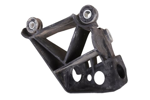 Držák lanovodů řazení na převodovce 1S0711789B