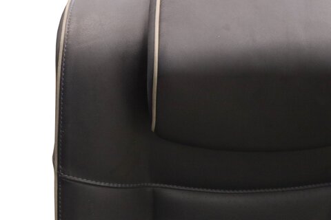 Zadní sedadlo kůže černé/bílý proužek 7701063216