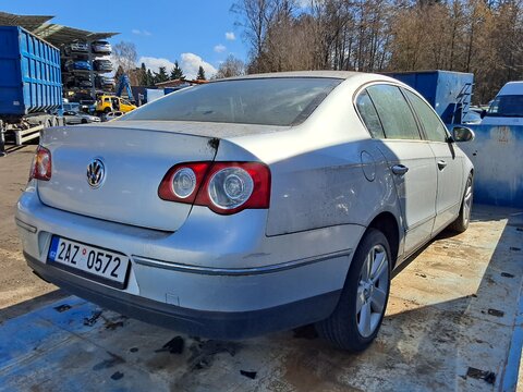 Volkswagen Passat B6 2.0 TDI 103 kW